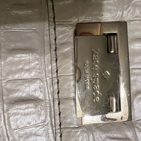 Kate Spade Bucket Crossbody Leather Bag New with defects - Picture 4 of 16